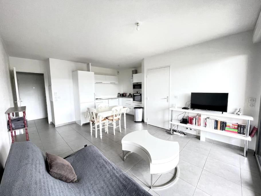 Spacieux T2 + Parking A 5 Min D'Aix Lägenhet Aix-en-Provence Exteriör bild